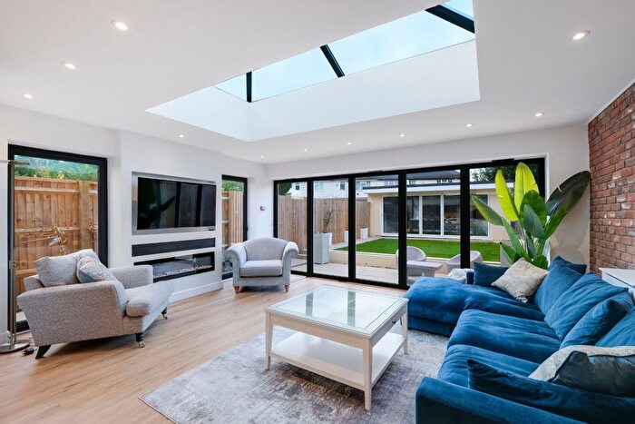 6 Bedroom Semi-Detached House To Rent In Church Road, Iver, SL0