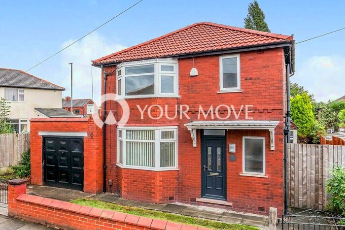 3 Bedroom Detached House To Rent In Woodsmoor Road, Swinton, Manchester, Greater Manchester, M27