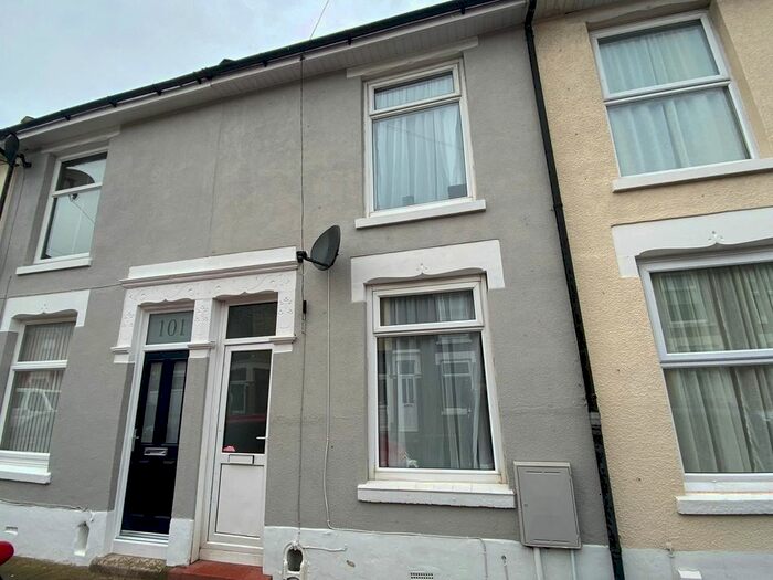 2 Bedroom Terraced House To Rent In Esslemont Road, Southsea, PO4