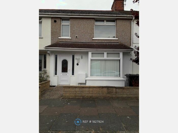 3 Bedroom Terraced House To Rent In Wembley Street, Swindon, SN2