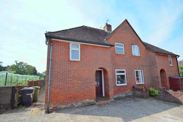 4 Bedroom Semi-Detached House To Rent In Stanmore, SO22