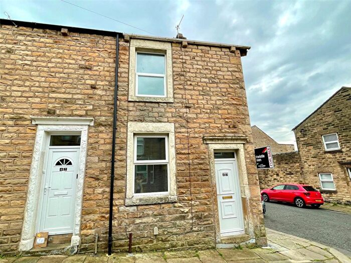 2 Bedroom End Of Terrace House For Sale In Clarence Street, Lancaster, Lancashire, LA1