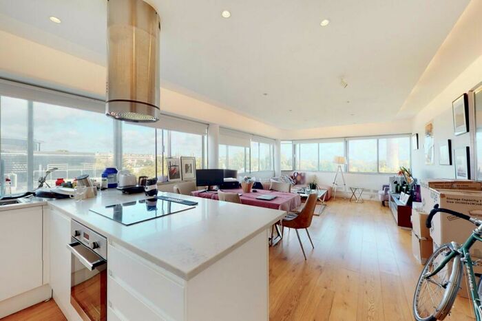 2 Bedroom Apartment To Rent In Park Road, St John's Wood, London, NW8