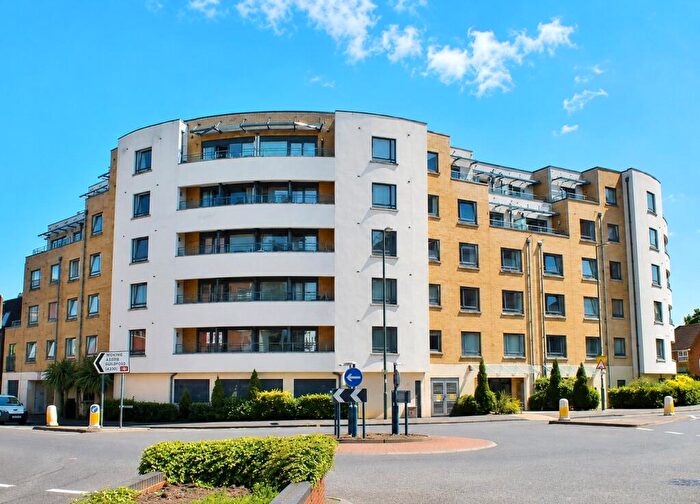 1 Bedroom Apartment To Rent In Chertsey Road, Woking, Surrey, GU21