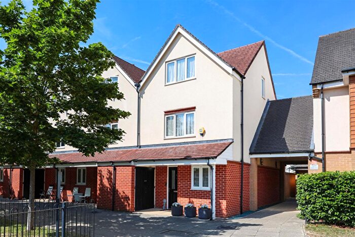 3 Bedroom Town House For Sale In Fremantle Way, Hayes, UB3