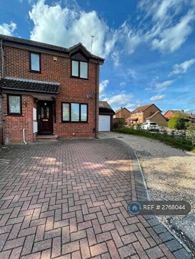 3 Bedroom Semi Detached House To Rent In Isis Close, Winnersh, Wokingham, RG41