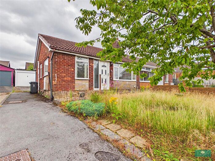 2 Bedroom Bungalow For Sale In Bowland Close, High Crompton, Shaw, OL2
