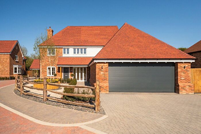 4 Bedroom Detached House For Sale In Spandrel House -The Chimes, Challock, Ashford, Kent., TN25