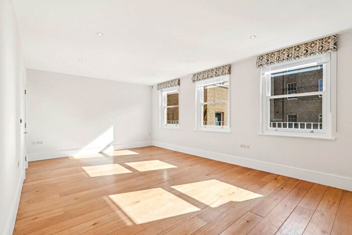 1 Bedroom Flat To Rent In Cavalry Square, London, SW3