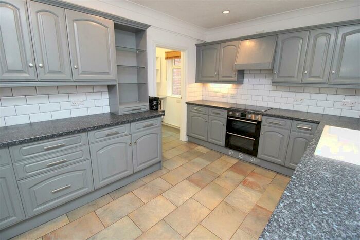4 Bedroom Detached House To Rent In Birchley Close, Pontypridd, CF37
