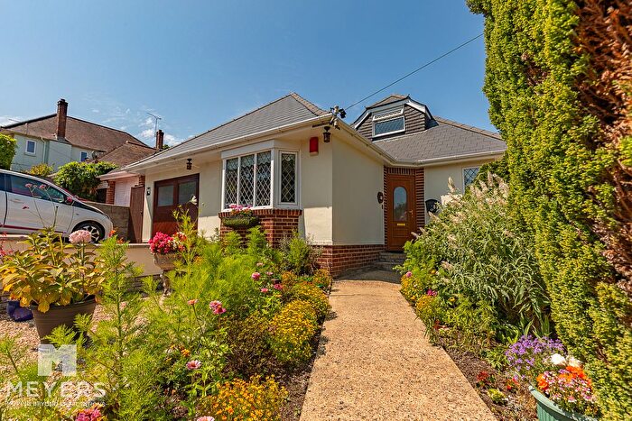 2 Bedroom Chalet For Sale In Burnham Drive, Bournemouth, BH8