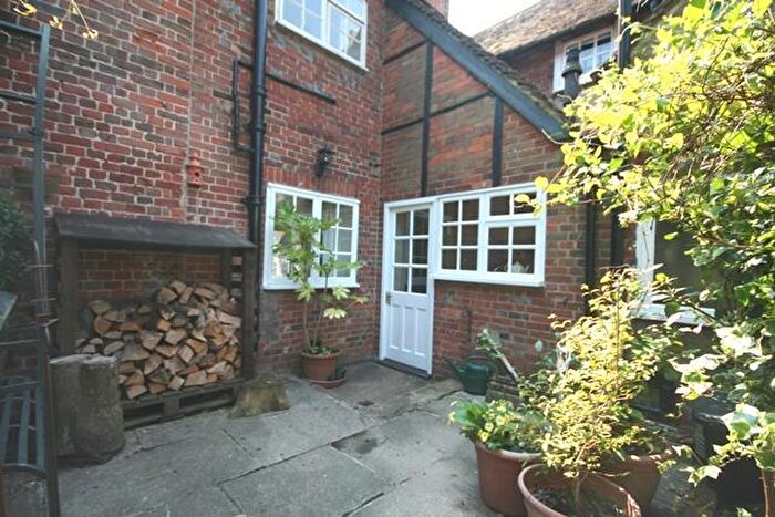 2 Bedroom Cottage For Sale In Mill Road, Salisbury, SP2