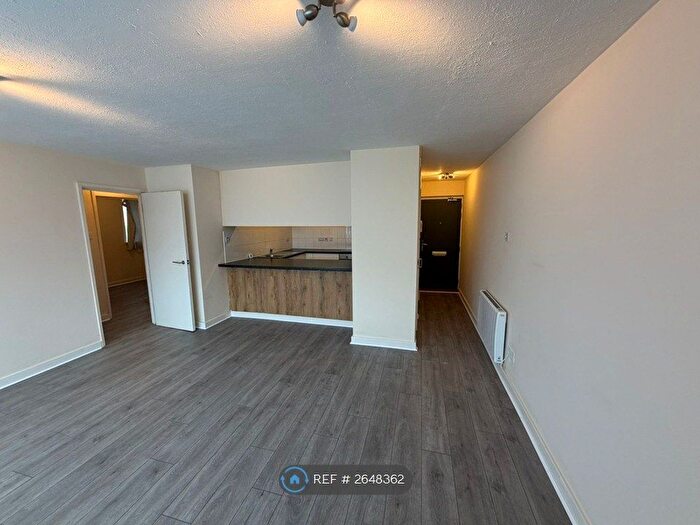 2 Bedroom Flat To Rent In Dormans Close, Northwood, HA6