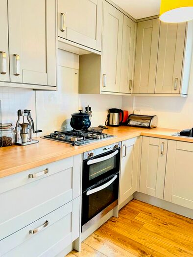 5 Bedroom Detached House To Rent In Chiltern Close, Shoreham By Sea, BN43