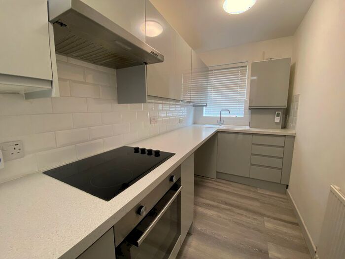 1 Bedroom Flat To Rent In Palmerston Road, Boscombe, Bournemouth, BH1