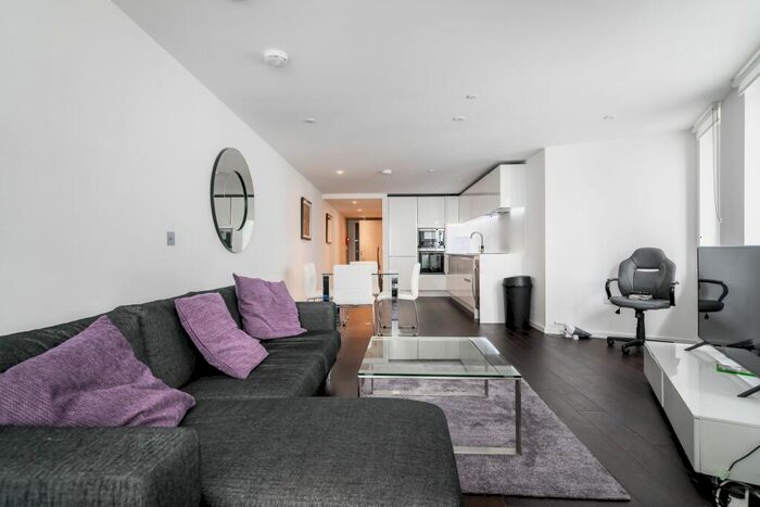 2 Bedroom Apartment To Rent In Eagle Point, City Road, London, EC1V