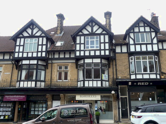 3 Bedroom Apartment To Rent In Bolling Road, Ben Rhydding, LS29