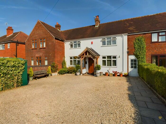 3 Bedroom Terraced House For Sale In Anslow Road, Hanbury, DE13