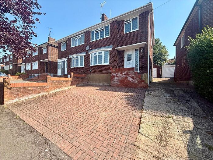 3 Bedroom Semi-Detached House For Sale In Grampian Way, Sundon Park, Luton, Bedfordshire, LU3