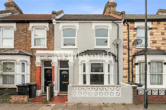 3 Bedroom Terraced House To Rent In Winchelsea Road, London, N17