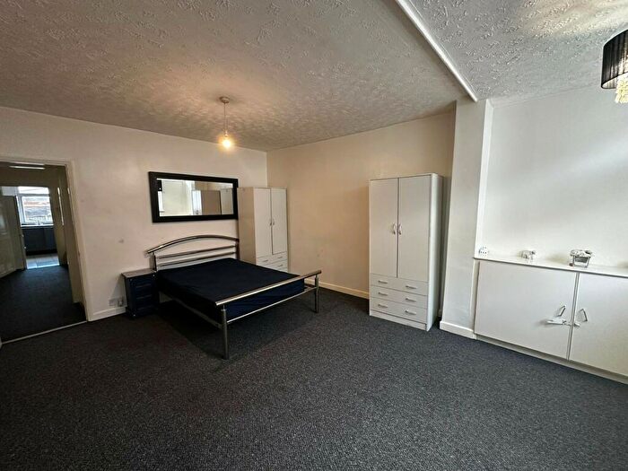 1 Bedroom Flat To Rent In Outram Street, Sutton In Ashfield, NG17