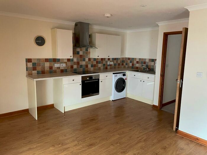 2 Bedroom Flat To Rent In St Austell, PL25