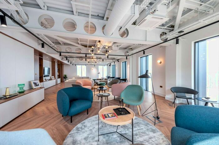 2 Bedroom Flat To Rent In Ten Degrees, Croydon, CR0