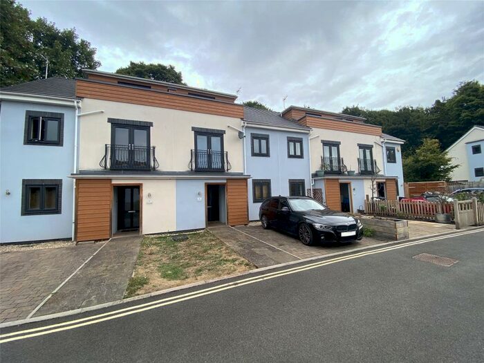 3 Bedroom House To Rent In Old Lamb Close, Crews Hole, Bristol, BS5