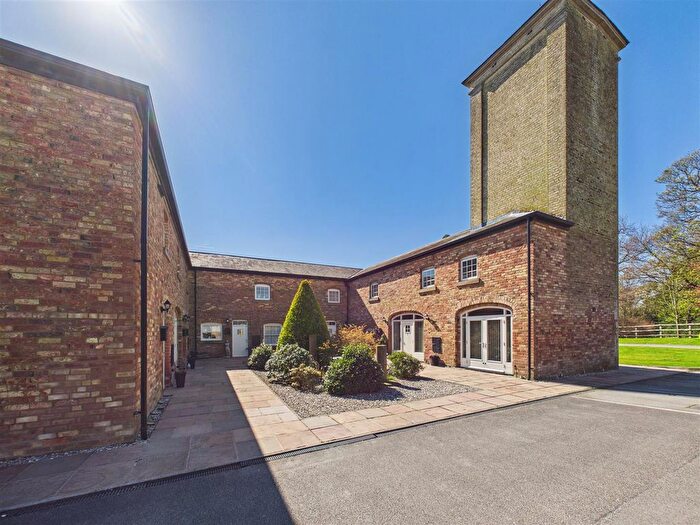 2 Bedroom Flat For Sale In The Stables, Raywell, Cottingham, HU16