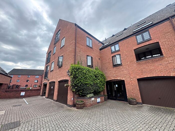 2 Bedroom Property To Rent In Brewery Street, Stratford-Upon-Avon, CV37