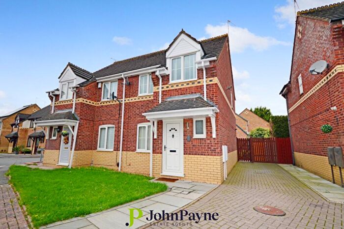 3 Bedroom Semi-Detached House To Rent In Linford Walk, Walsgrave On Sowe, Coventry, CV2