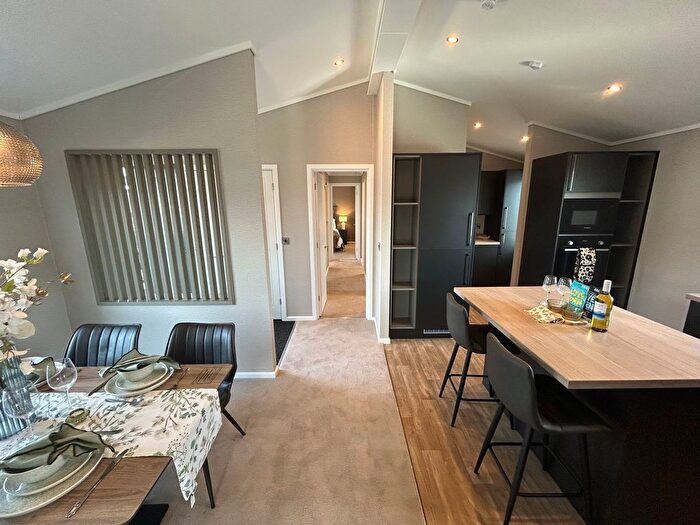 2 Bedroom Mobile/park Home For Sale In Oyster Drive, Sandy Bay Residential Resort, SS8