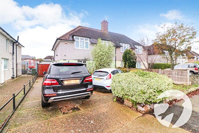4 Bedroom Semi Detached House For Sale In Heath Way, Northumberland Heath, Erith, DA8