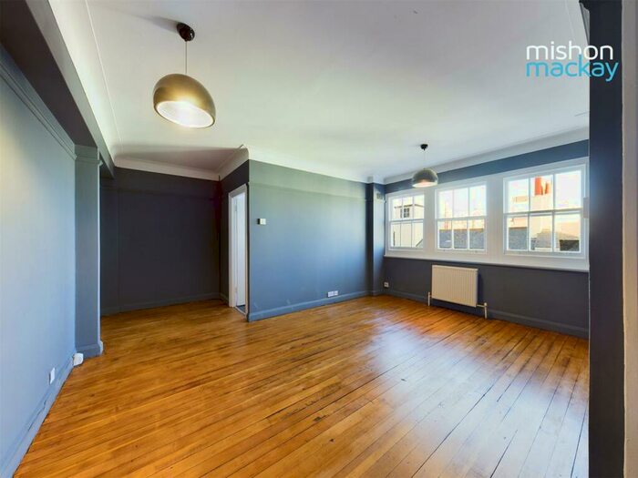 Studio To Rent In Kings Road, Brighton, BN1