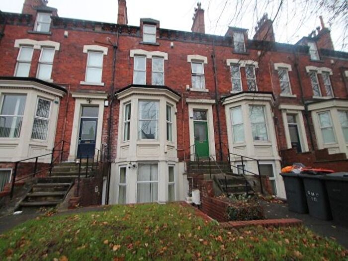 9 Bedroom House To Rent In Cardigan Road, Leeds, LS6