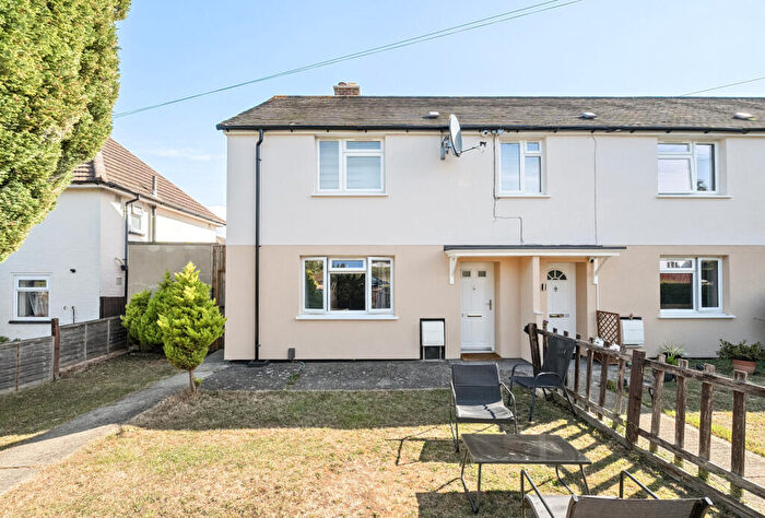 2 Bedroom Maisonette For Sale In Orchard Avenue, Cheltenham, Gloucestershire, GL51