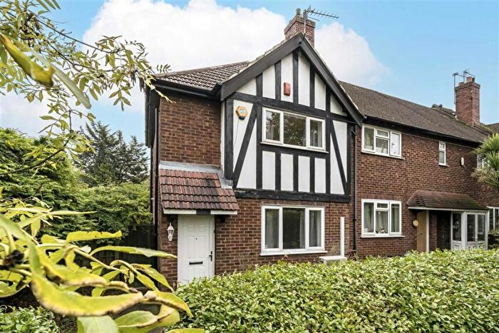 3 Bedroom Terraced House To Rent In Westhorne Avenue, Lee, SE12