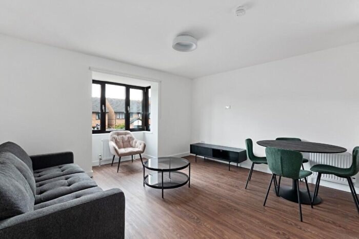 1 Bedroom Apartment To Rent In Kendon House, Stratford, E15