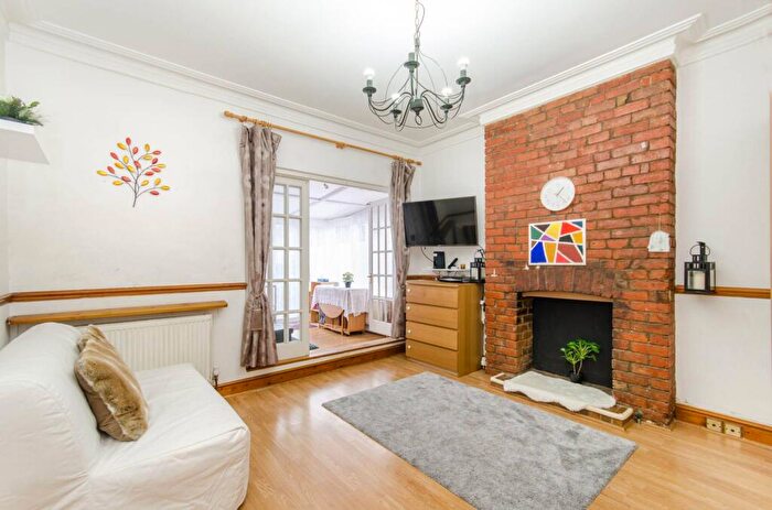 1 Bedroom Flat To Rent In Wellesley Road, Harrow, HA1