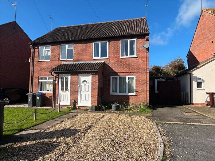 3 Bedroom Semi Detached House For Sale In Charles Close, Long Buckby, Northamptonshire, NN6