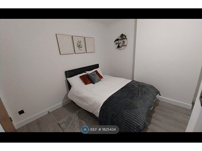 6 Bedroom Terraced House To Rent In Upper Luton Road, Chatham, ME5