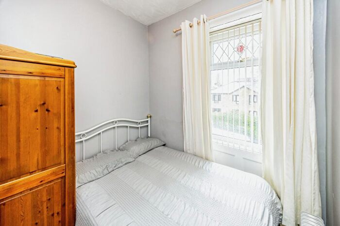 3 Bedroom Terraced House For Sale In Eleanor Street, Fartown, Huddersfield, West Yorkshire, HD1