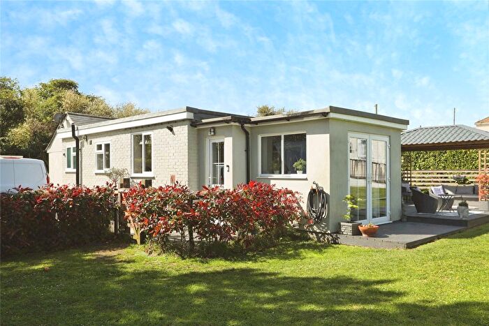 4 Bedroom Bungalow For Sale In Plough Road, Minster On Sea, Sheerness, Kent, ME12