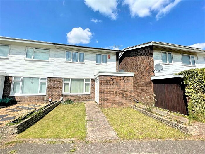 3 Bedroom Semi Detached House To Rent In Welbourne Gardens, Bedford, MK42
