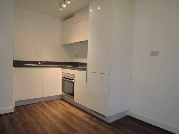 1 Bedroom Apartment To Rent In Landmark, Waterfront West, Brierley Hill, DY5