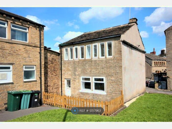 2 Bedroom End Of Terrace House To Rent In Leymoor Road, Huddersfield HD7