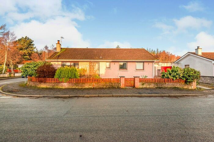 3 Bedroom Bungalow To Rent In Sunnyside, Culloden Moor, Inverness, IV2