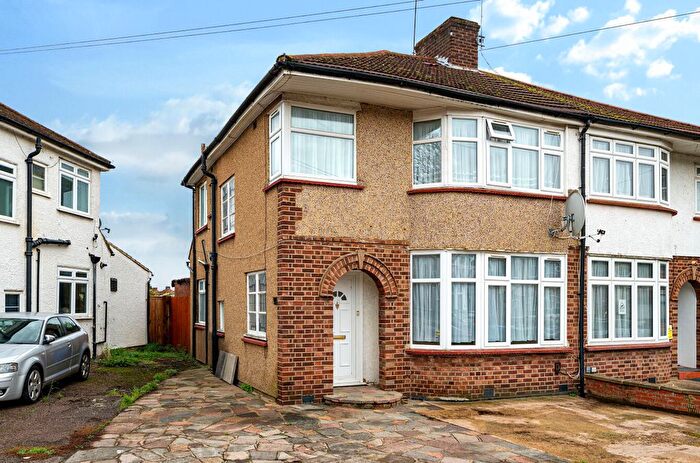 3 Bedroom Semi Detached House For Sale In Bellamy Drive, Stanmore, HA7