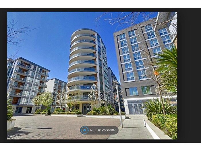1 Bedroom Flat To Rent In Burgoyne House, Brentford, TW8