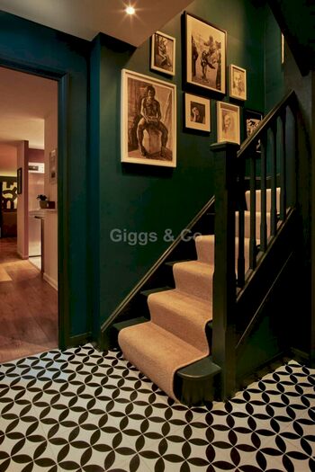 3 Bedroom Apartment To Rent In Market Square, St Neots, PE19